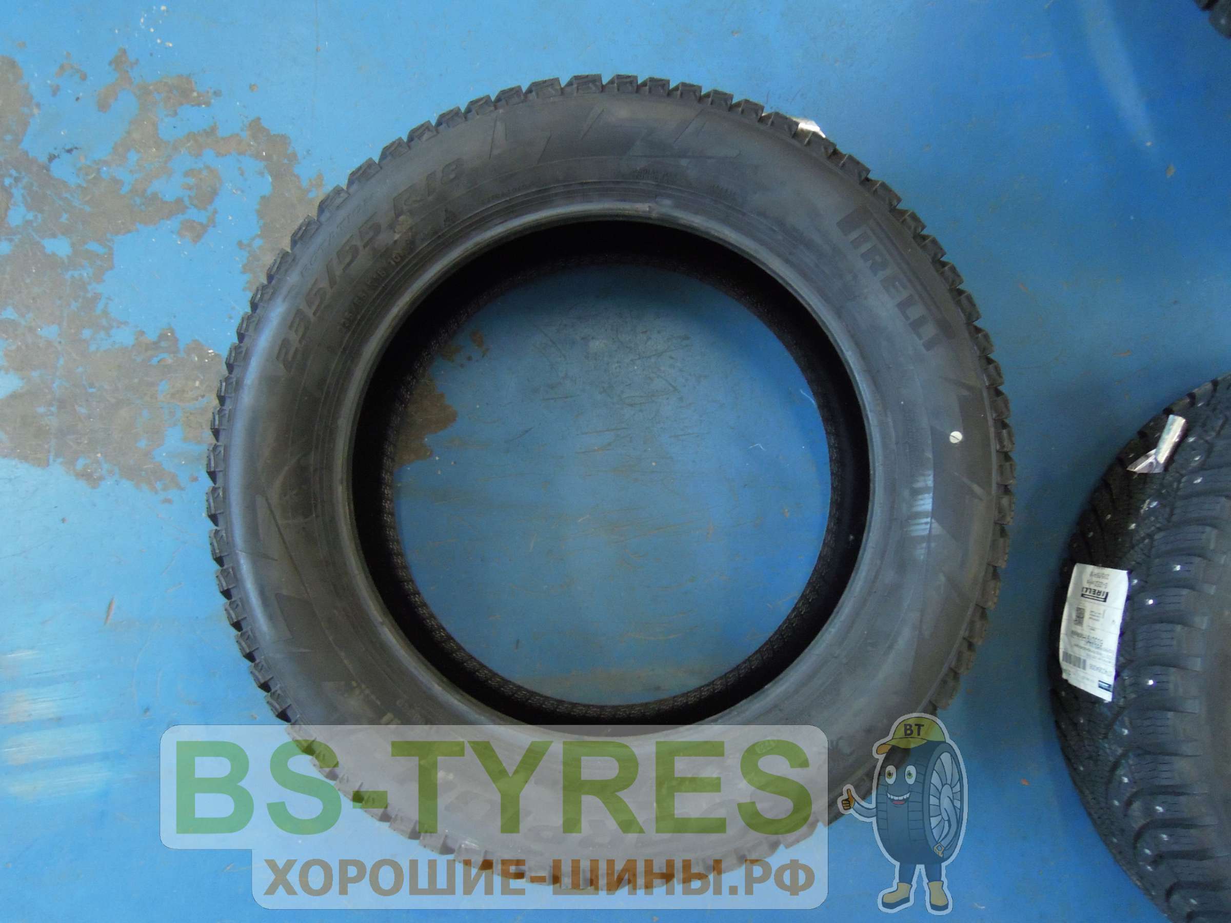 Pirelli Scorpion Ice Zero 2 235/55 R18 104H купить в Москве, зимняя