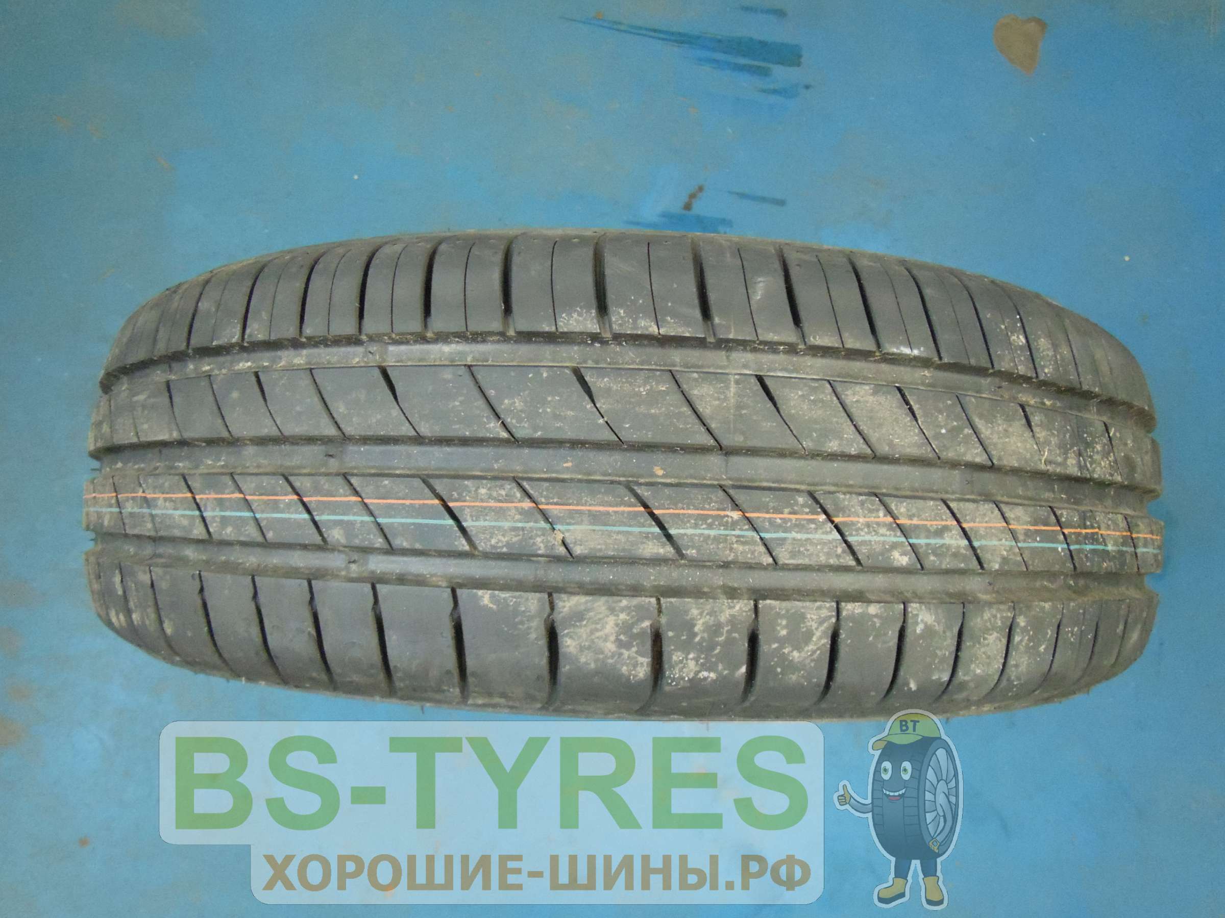 Kumho Ecsta HS52 185/65 R15 88H купить в Москве, летняя шина - цены в ...
