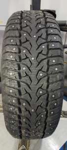 Royal Black Stud II 215/55 R18 99T