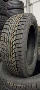 Kumho Wintercraft WI51 215/55 R17 98T