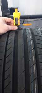 Tracmax X-Privilo TX3 255/40 R18 99Y