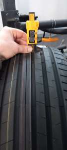 Greentrac Quest-X 235/45 R18 98Y