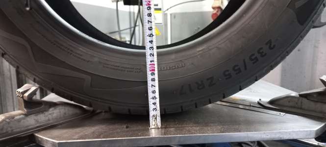 Ikon Tyres Autograph Ultra 2 235/55 R17 103Y