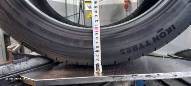 Ikon Tyres (Nokian) Autograph Ultra 2 235/45 R17 97Y