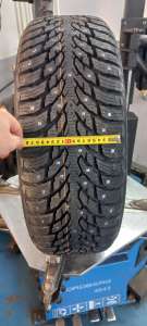 Ikon Tyres (Nokian) Autograph Ice 9 SUV 235/55 R19 105T