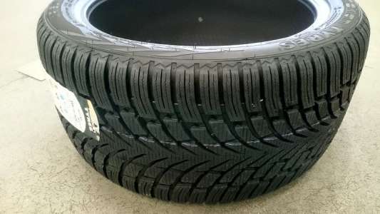 Nokian Tyres WR 4 SUV 235/65 R17 108H