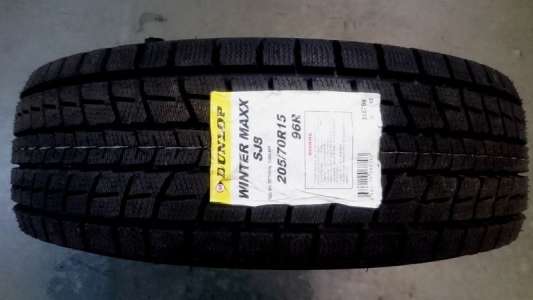 Dunlop Winter MAXX SJ8 285/60 R18 116R