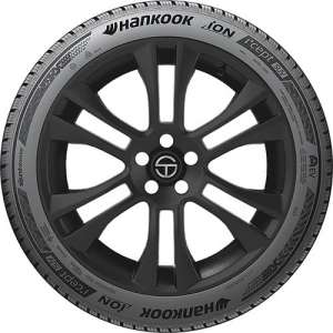 Hankook iON i*cept IW01A 215/55 R18 95H