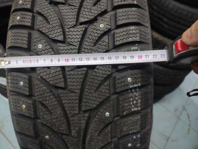 Roadx Frost WH12 235/55 R17 99V