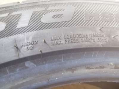 Kumho Ecsta HS52 235/45 R18 98W