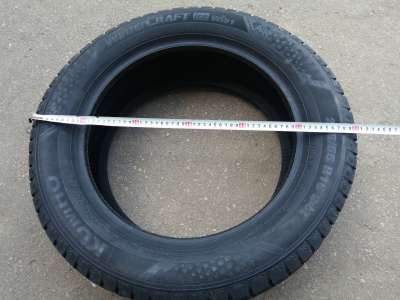 Kumho Wintercraft WI51 205/55 R16 94T