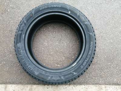 Royal Black Stud II 225/55 R19 103T