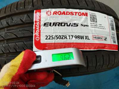 Roadstone Eurovis Sport 4 225/50 R17 98W