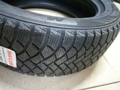 Maxxis Premitra Ice SP5 235/55 R20 105T