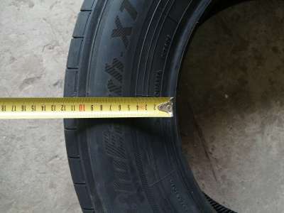 Yokohama BluEarth-XT AE61 SUV 235/65 R17 108V