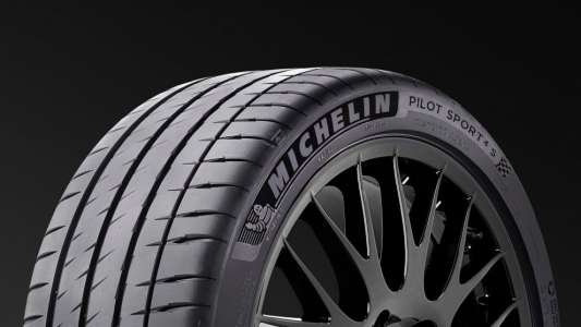 Michelin Pilot Sport 4S 325/25 R20 101Y (уценка)
