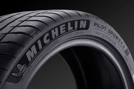 Michelin Pilot Sport 4S 245/30 R20 90Y