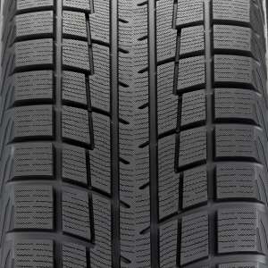 Yokohama Ice Guard IG52c 215/45R17 87T